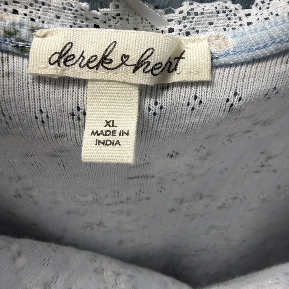 Derek Heart Light Blue Floral Lace-Trim Ribbed Crop Top - Picture 3 of 4